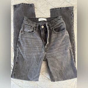 Abercrombie Ultra High Rise 90s Straight Jean in Black size 23
